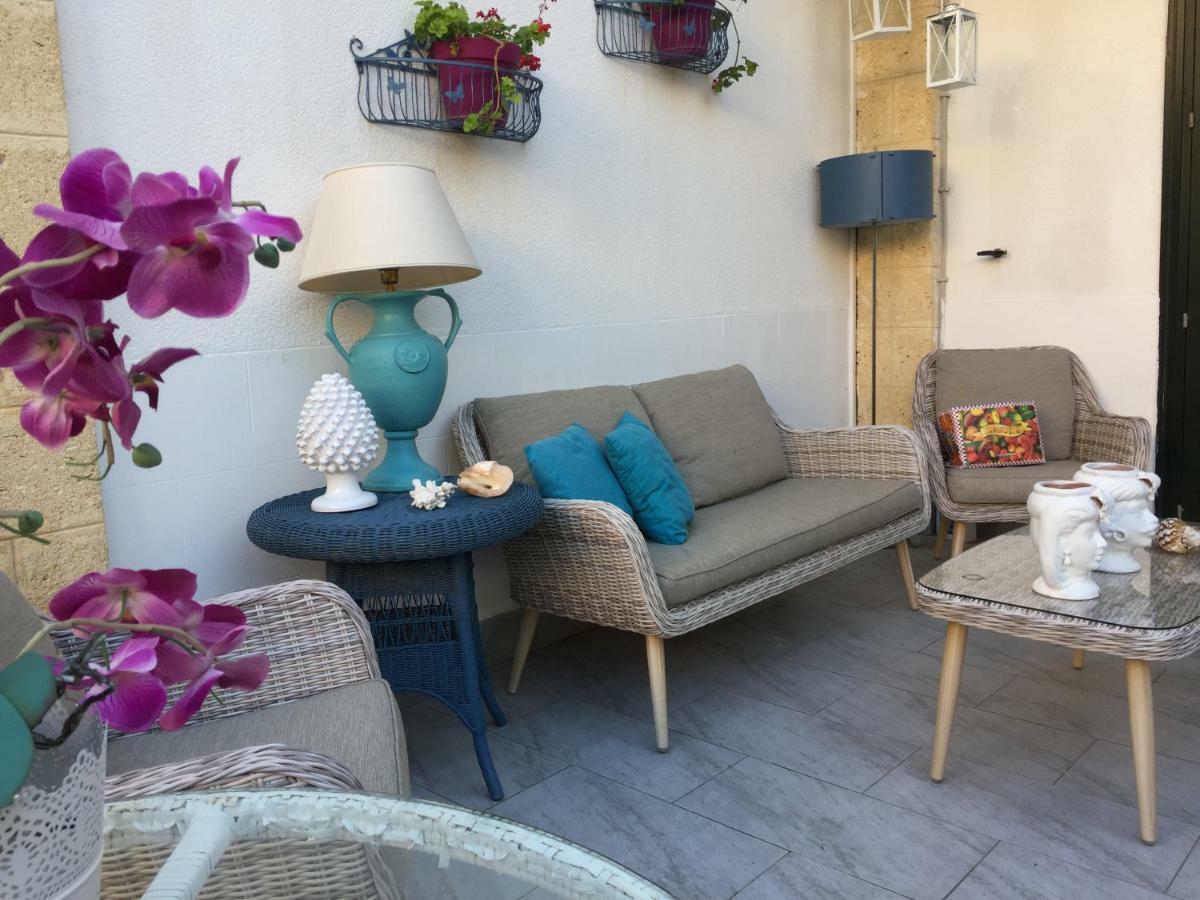 Bed and Breakfast Le Vele Кампофеліче-ді-Роччелла Екстер'єр фото